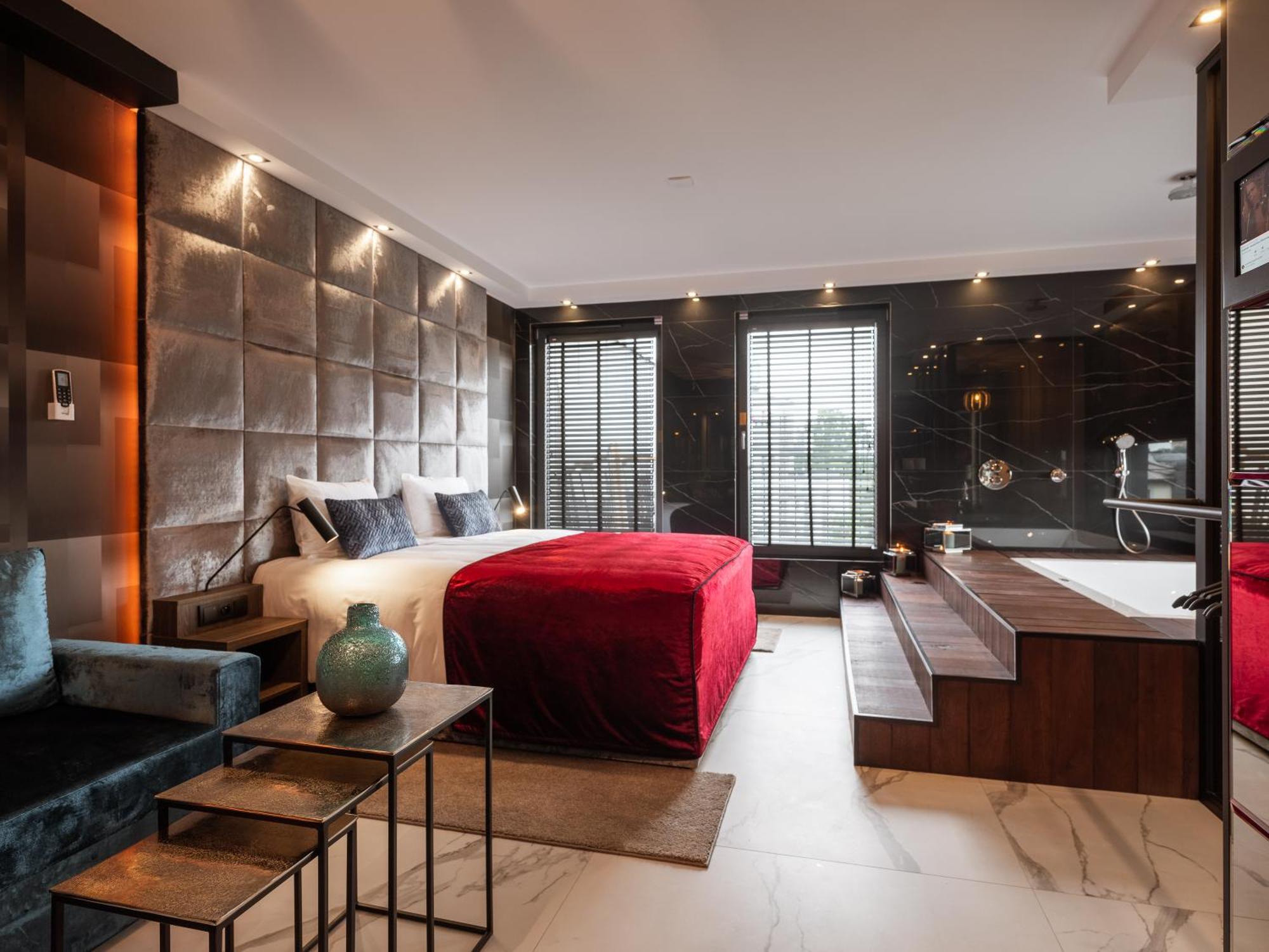 Art Penthouse With Jacuzzi - Krakow Center Apartment Ngoại thất bức ảnh