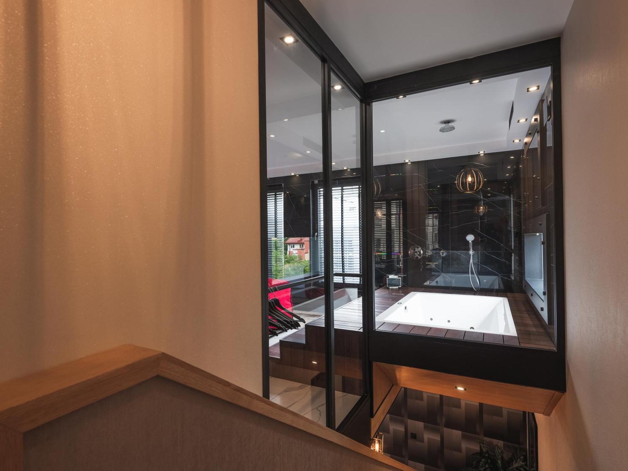 Art Penthouse With Jacuzzi - Krakow Center Apartment Phòng bức ảnh